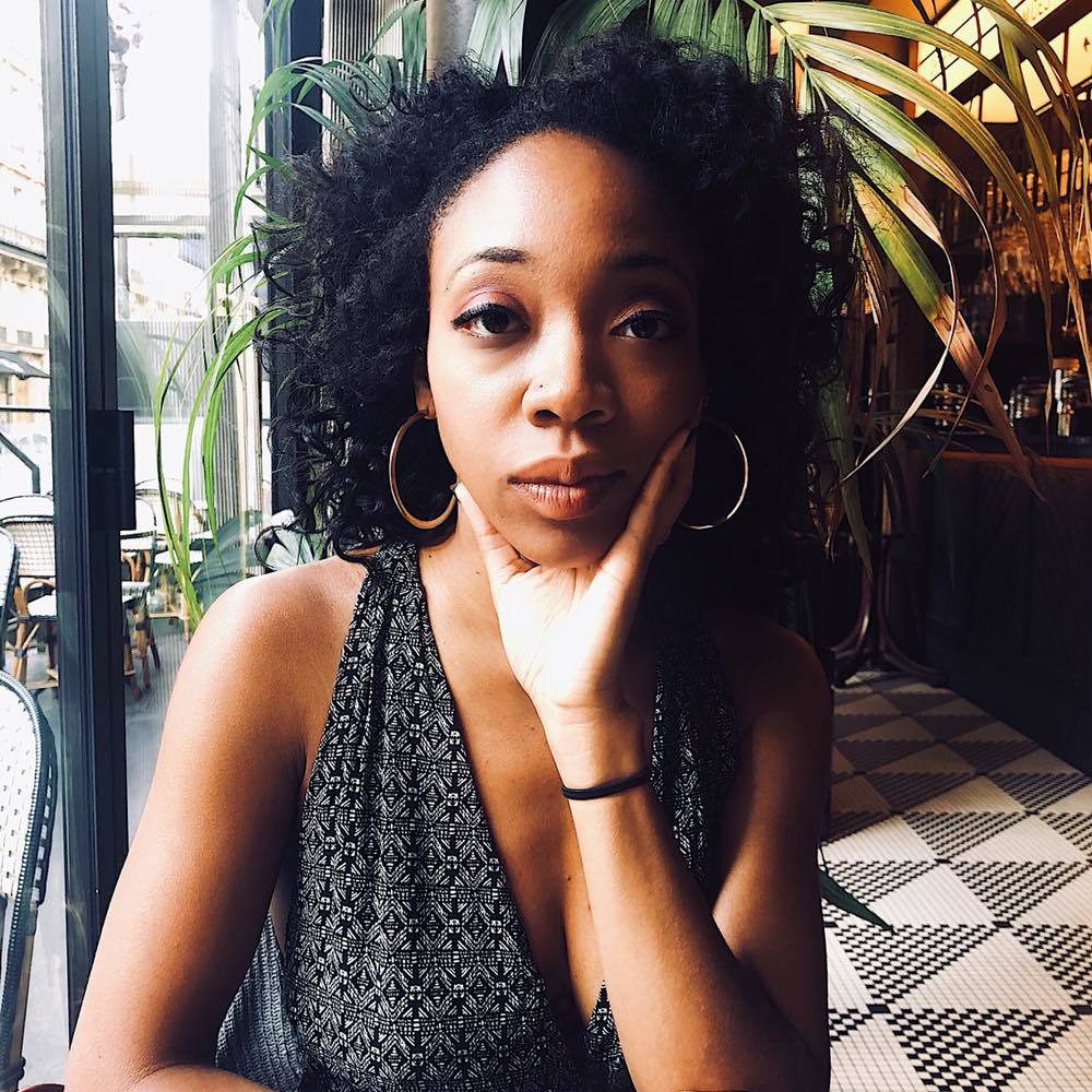 Meet your Posher, Ebony
